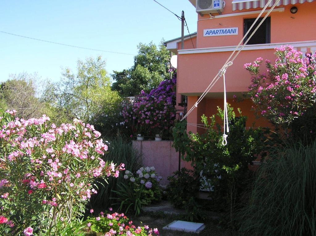פטרצ'אנה Apartments Mirjana מראה חיצוני תמונה